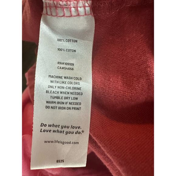 Life Is Good Shirt Men XXL Red Fire Pit Camping Dog Dining Out Hot Dogs Thrashed - Picture 6 of 7